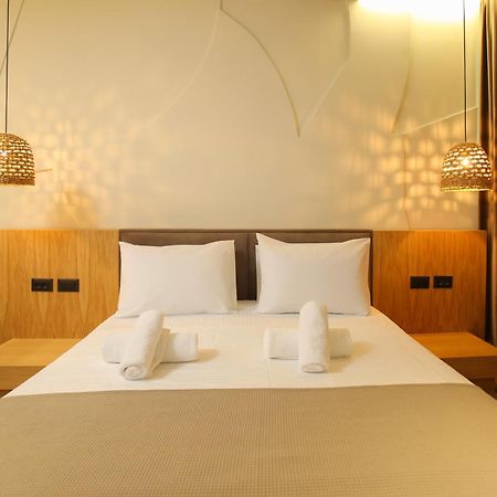 Hotel Brooklyn Vlorë Buitenkant foto