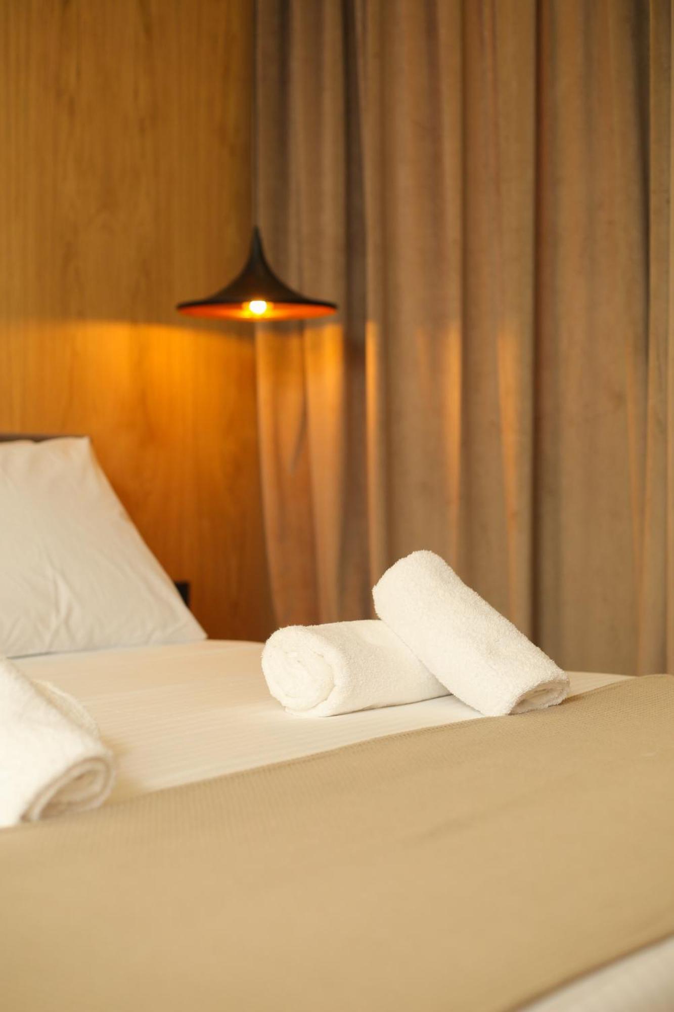 Hotel Brooklyn Vlorë Buitenkant foto