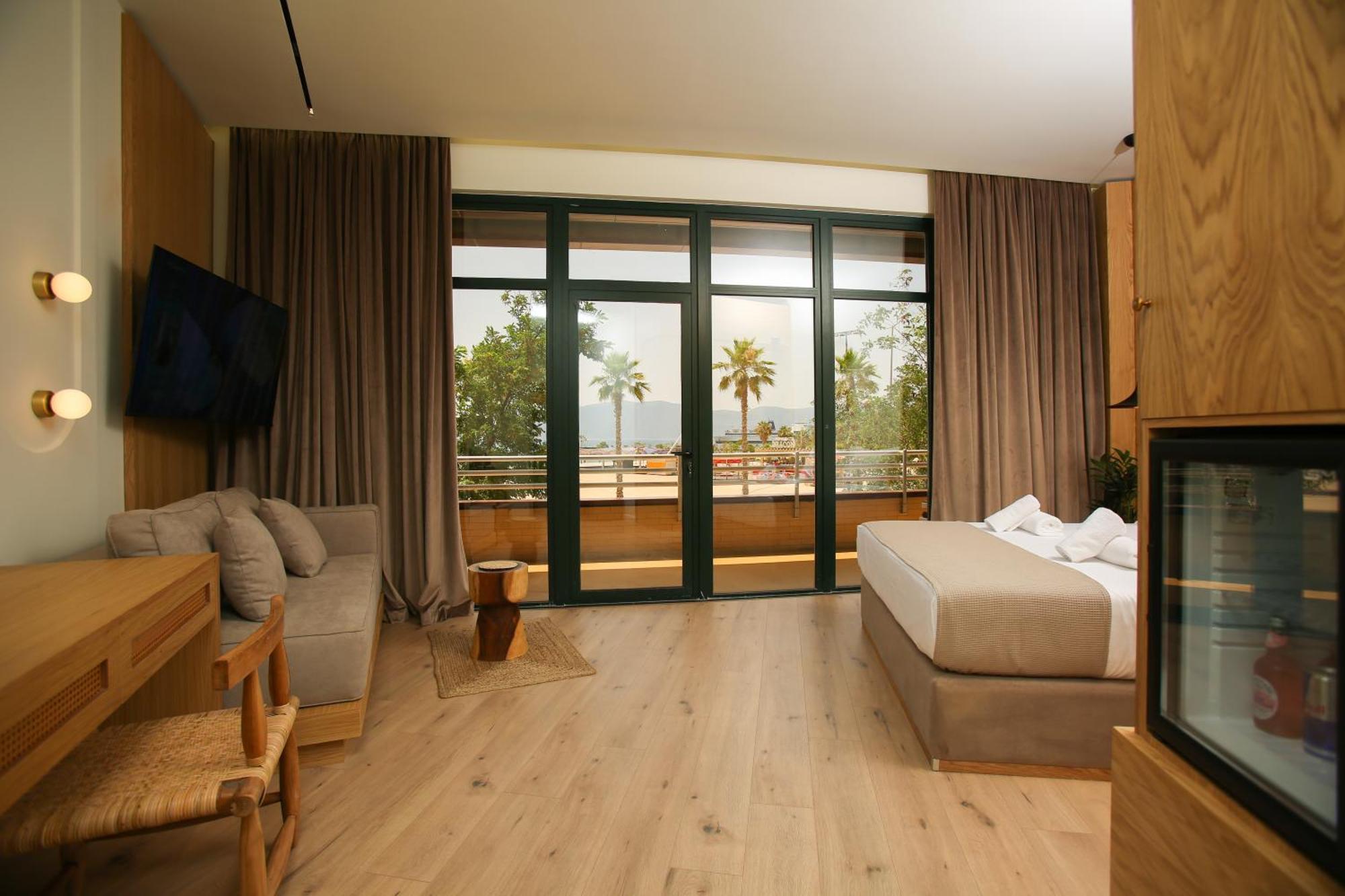 Hotel Brooklyn Vlorë Buitenkant foto