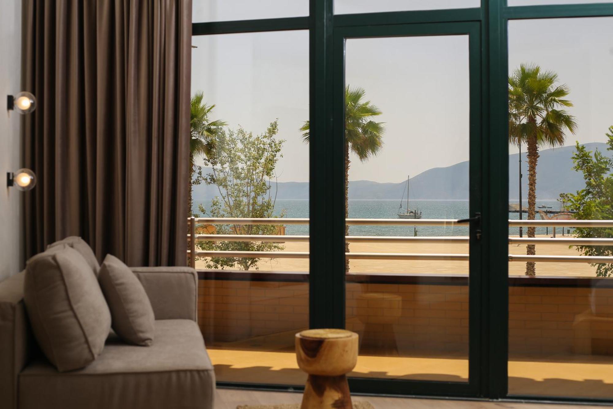 Hotel Brooklyn Vlorë Buitenkant foto